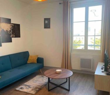 Bourges Appartement | T2 4 pers face gare SNCF Appart Hotel le Cygne 4