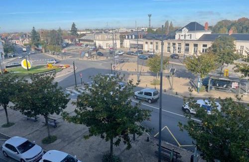 Bourges Appartement | T2 4 pers face gare SNCF Appart Hotel le Cygne 4