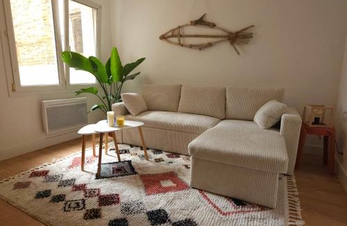 Saint-Hippolyte Appartement | T2 au calme, proche mer, idéal couple ou télétravail