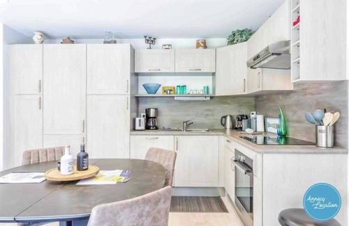 Menthon-Saint-Bernard Appartement | Appartement T2 - Résidence Rive Gauche