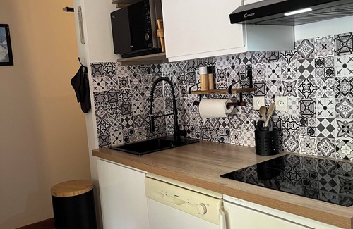Les Deux Alpes Appartement | T2 apartment + ski-in/ski-out mountain corner with parking at Les 2 Alpes.