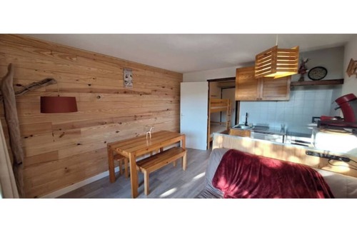 Ancelle Appartement | T2 apartment, sleeps up to 6