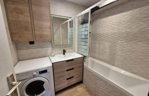 Evian-les-Bains Appartement | T2 avec balcon expo sud en plein centre ville