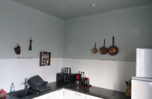 Marcy-l'Etoile Appartement | Appartement indépendant dans maison avec piscine