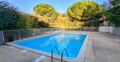 Toulouse North Appartement | T2 Havre de paix 1 à 4 p - Terrasse - parking - piscine - salle sport - tennis
