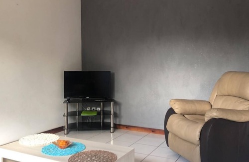 La Riviere Saint-Louis Appartement | T2 dans résidence privée avec climatisation
