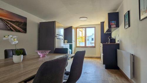 Bourgoin-Jallieu Appartement | T2 moderne & cocooning au cœur de Bourgoin-Jallieu