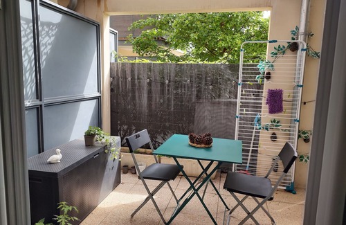Barriere de Paris Appartement | T2 near metro B with terrace & garden - Parking