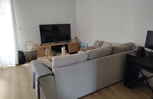Barriere de Paris Appartement | T2 near metro B with terrace & garden - Parking