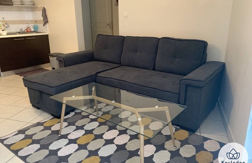 Sainte-Clotilde Centre Appartement | T2 – Paolouisa* – Close to the Sainte-Clotilde Clinic