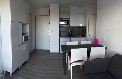Port Rive Gauche Appartement | T2 vue mer - 2 pièces - loggia, piscine, parking - plage Grazel