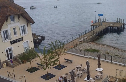 Publier Appartement | T2 sous les toits, Publier, balcon sur Lac Léman : Bellerive