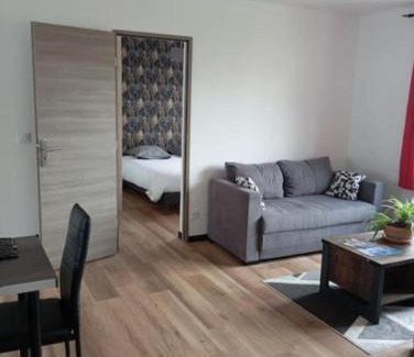 Aurillac Appartement | T3, 2 chambres avec parking privé
