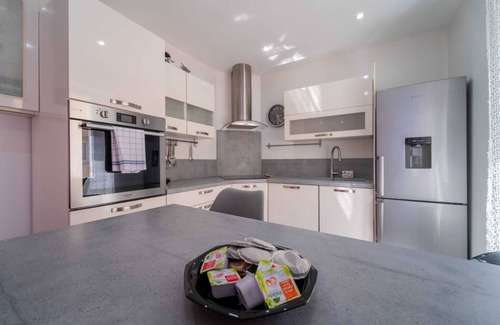 La Belle de Mai Appartement | Appartement T3 climatisé, Wi-Fi