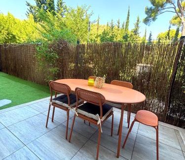 Sormiou Appartement | T3 avec terrasse et jardin près des calanques