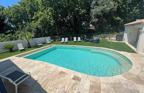 Caveirac Appartement | T3 Avec Terrasse + Piscine