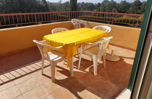 Lozari Appartement | T3 duplex à 10mn de la plage. Clim/Piscine. Commerces à proximité.