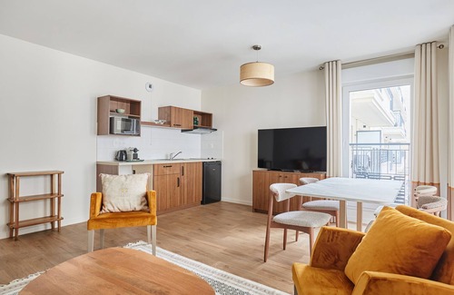 Levallois-Perret Copropriété | T3 familial 6 pers. | Train pour Paris à 5 min