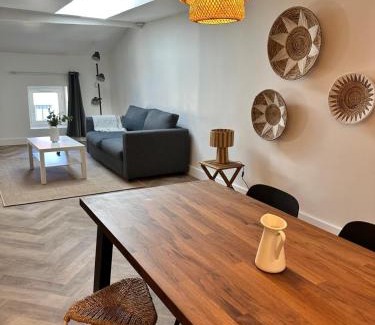 Chateauvert Appartement | T3 Neuf et climatisé - Proche de la gare
