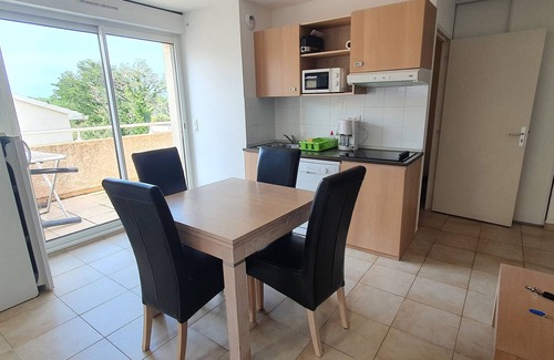 Santa-Maria-Poggio Appartement | Appartement confortable avec climatisation, piscine, à quelques pas de la mer