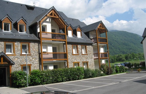 Bagneres-de-Luchon Appartement | T3 CALME et LUMINEUX