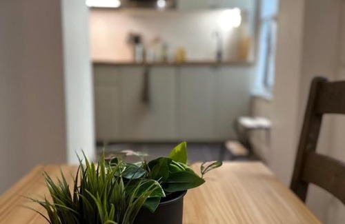 Montpellier City-Centre Appartement | T3 rénové, au calme, plein centre et climatisé