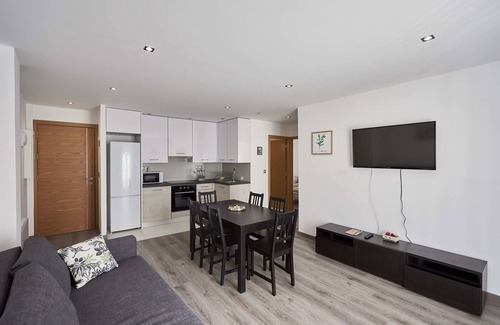 Le Pin Maison | APPARTEMENT T3 R+1, 6 COUCHAGES AU CALMES