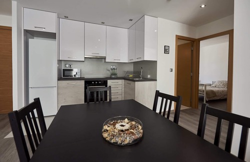 Le Pin Maison | APPARTEMENT T3 R+1, 6 COUCHAGES AU CALMES