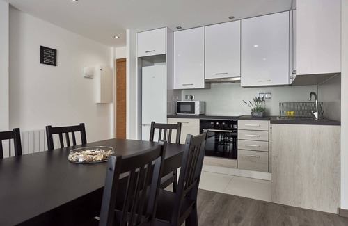 Le Pin Maison | APPARTEMENT T3 R+1, 6 COUCHAGES AU CALMES