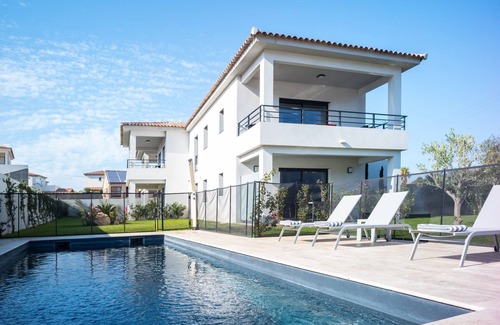 Monticello Appartement | Appartement T3 charme, tout confort et piscine