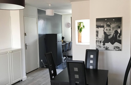 Coteaux Ouest Appartement | T3 ROUEN côté docks avec parking gratuit - 4 LITS