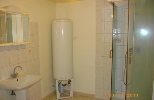 Chalette-sur-Loing Appartement | T3 spacieux proche gare Montargis Wifi linges fournis