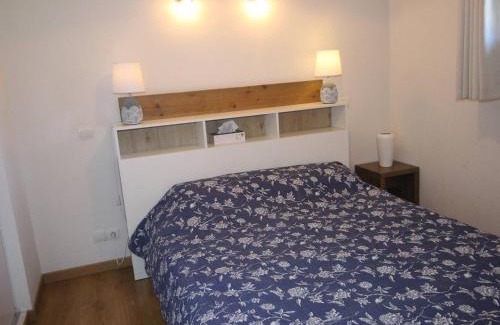 Saint-Mamet Appartement | T3 Sud avec balcon, piscine, parking, animaux ok et wifi - FR-1-313-236