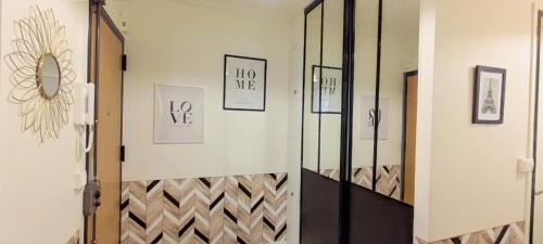 Massy Appartement | T4 Massy TGV by Beds4Wanderlust - 80m2 avec Terrasse et bureau - proche coulée verte - idéal Pro ou Famille