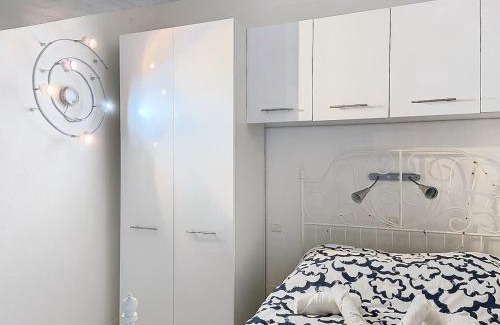 Condom Appartement | T6 Unique, Chic and Artistic with large terrace