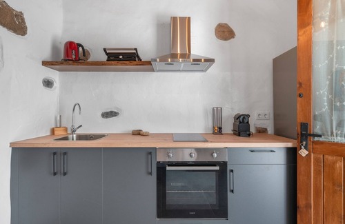 Tabayesco Appartement | 'Tabayesco' Holidays with Mountain Views, Shared Pool and Wi-Fi