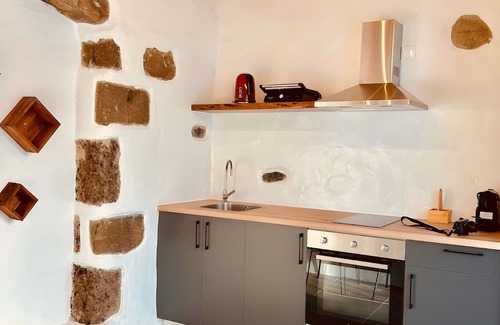 Tabayesco Appartement | 'Tabayesco' Holidays with Mountain Views, Shared Pool and Wi-Fi