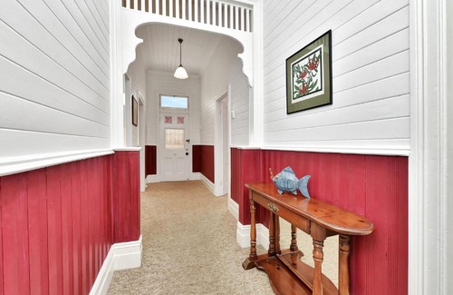 Bellbird Maison | Tabitha Hill Cottage close to wineries and nature