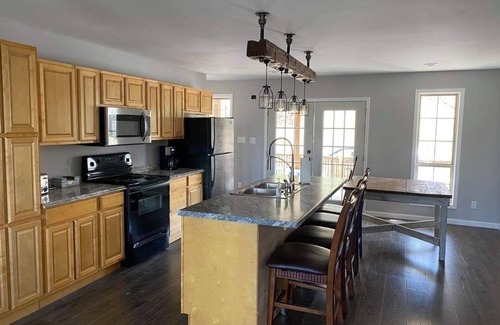 Eagan Maison | Tackett Creek Retreat A