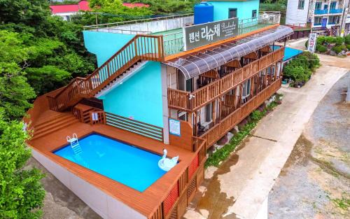 Taean Maison | Taean Anmyeondo Li Syuchae Pension