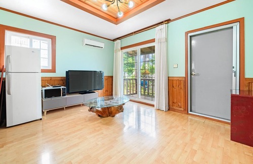 Kasinae Maison | Taean Hagampo Coastvalley Pension