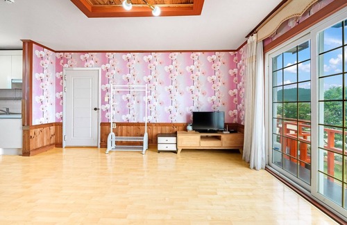 Kasinae Maison | Taean Hagampo Coastvalley Pension