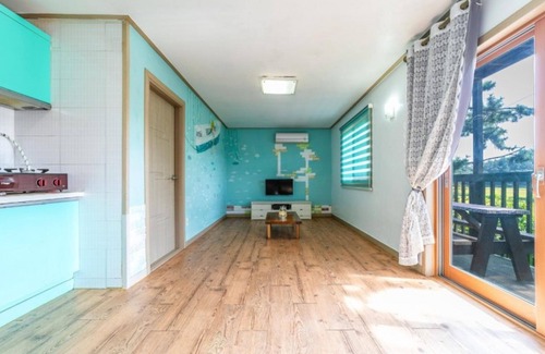 Sanha-ri Maison | Taean Hongijanggun Pension