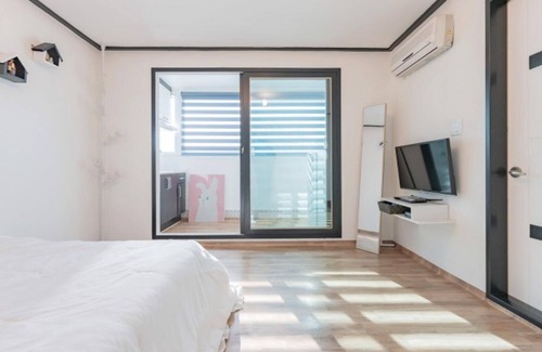 Mongdae Maison | Taean Mongsan 142 Pension