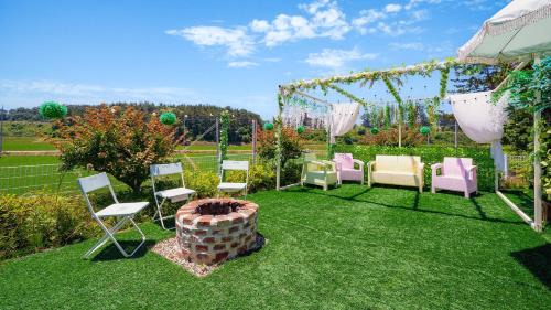 Sanha-ri Maison | Taean Yoyo Kids Poolvilla