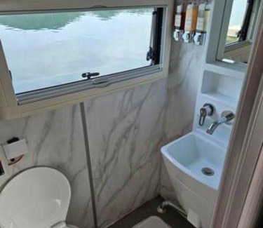 Tongyeong Location De Bateaux | Tagoja Caravanboat Stay