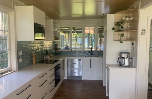 Te Tii Maison | Ultimate Beach Front Bach