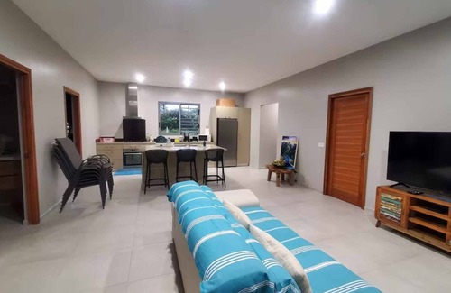 Taiarapu-Ouest Chalet De Ski | TAHITI ITI - Fare Vaiavaro Teahupoo