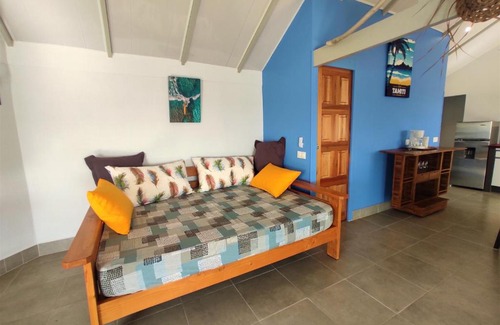 Arue Maison | TAHITI - Taharaa Beach Bungalow