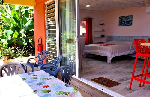 Arue Maison | TAHITI - Terevete Pool Studio